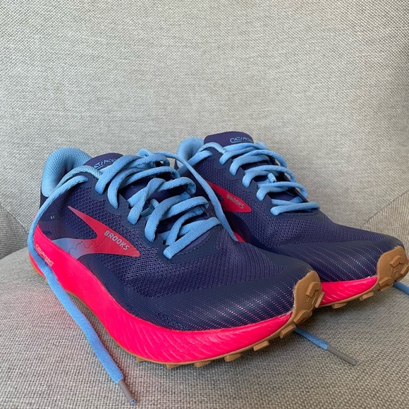 Brooks Catamount Super comfy! Only worn a couple of times, decided to size down. - Picture 8 of 15